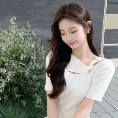 乳房与月亮